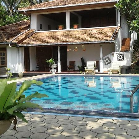 Villa Sea Sprays Hikkaduwa Ngoại thất bức ảnh