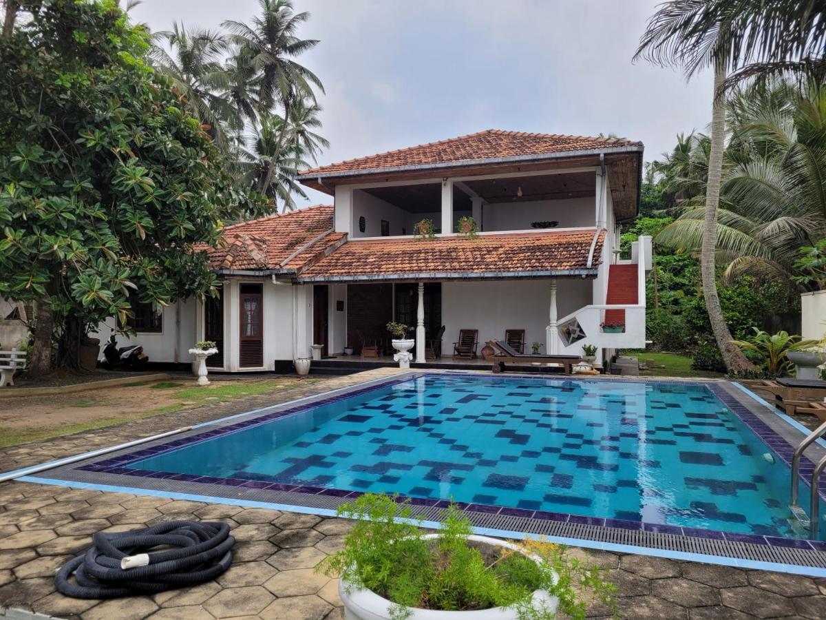 Villa Sea Sprays Hikkaduwa Ngoại thất bức ảnh