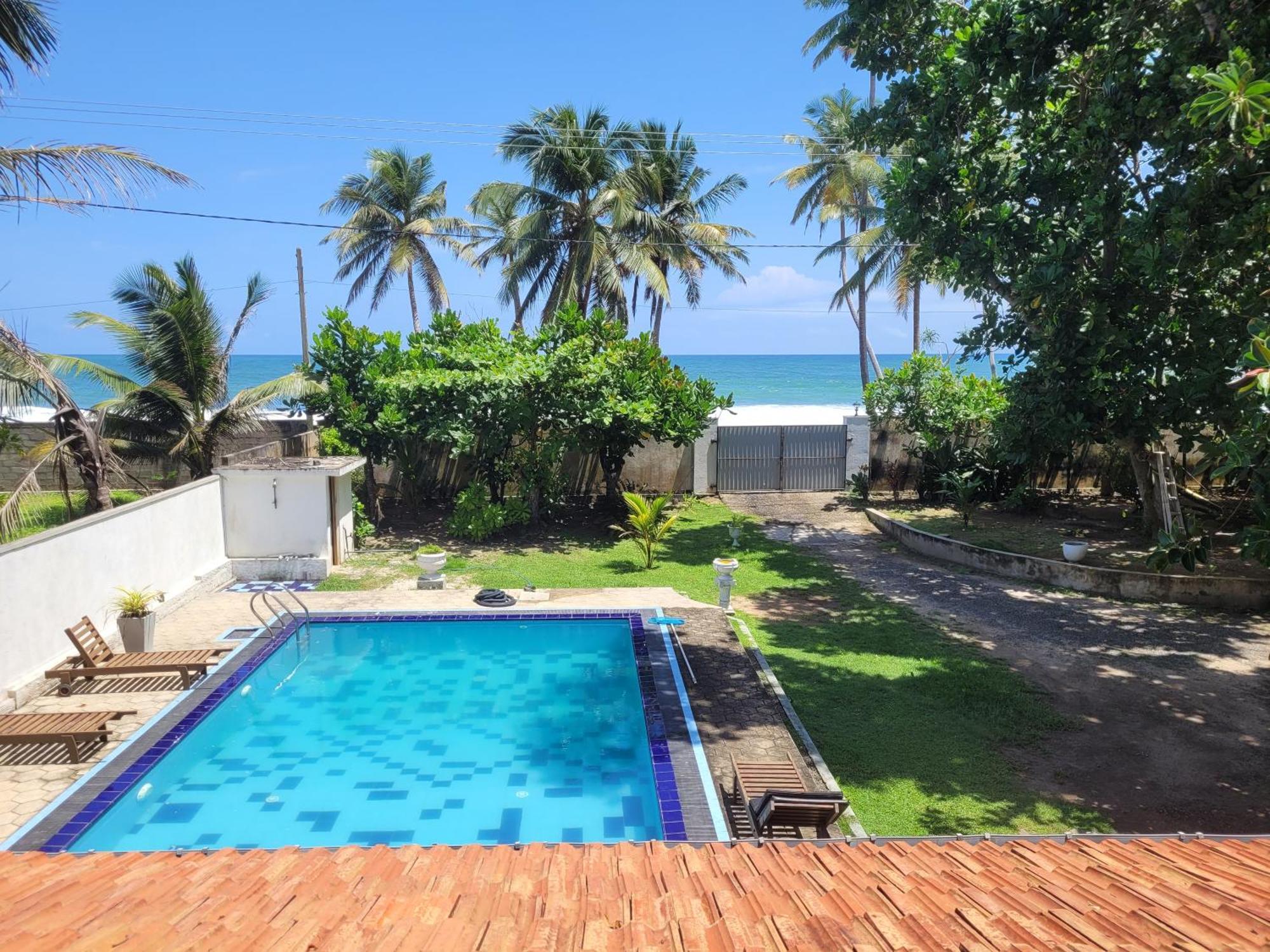 Villa Sea Sprays Hikkaduwa Ngoại thất bức ảnh