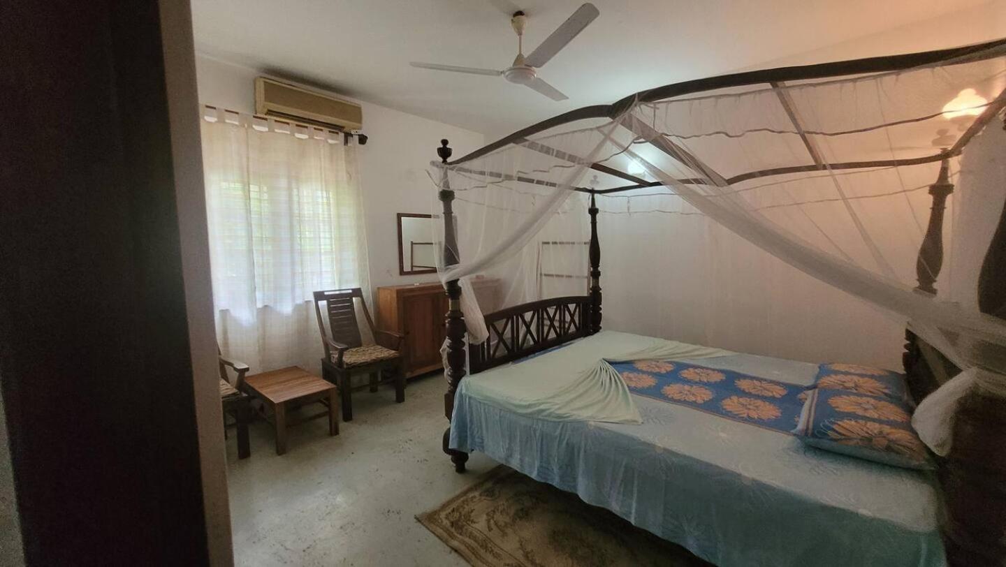 Villa Sea Sprays Hikkaduwa Ngoại thất bức ảnh