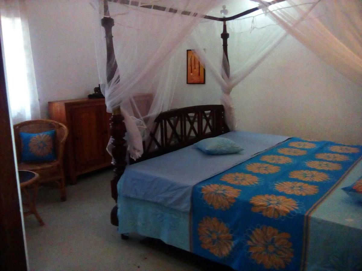Villa Sea Sprays Hikkaduwa Ngoại thất bức ảnh