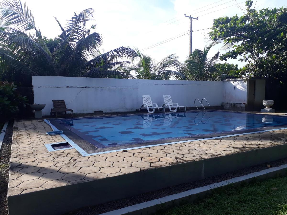 Villa Sea Sprays Hikkaduwa Ngoại thất bức ảnh